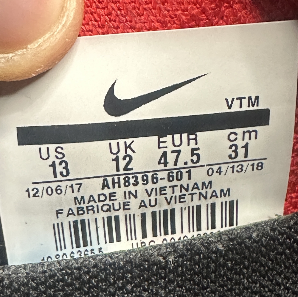 EUC Nike Flynit Trainer Running Shoes Size 13 University Red Black (AH8396-601) - Picture 11 of 12